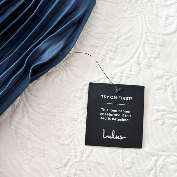 NWT Lulus Fabulous Perfection Navy Blue Satin Pleated Midi Dress Small - Picture 5 of 7